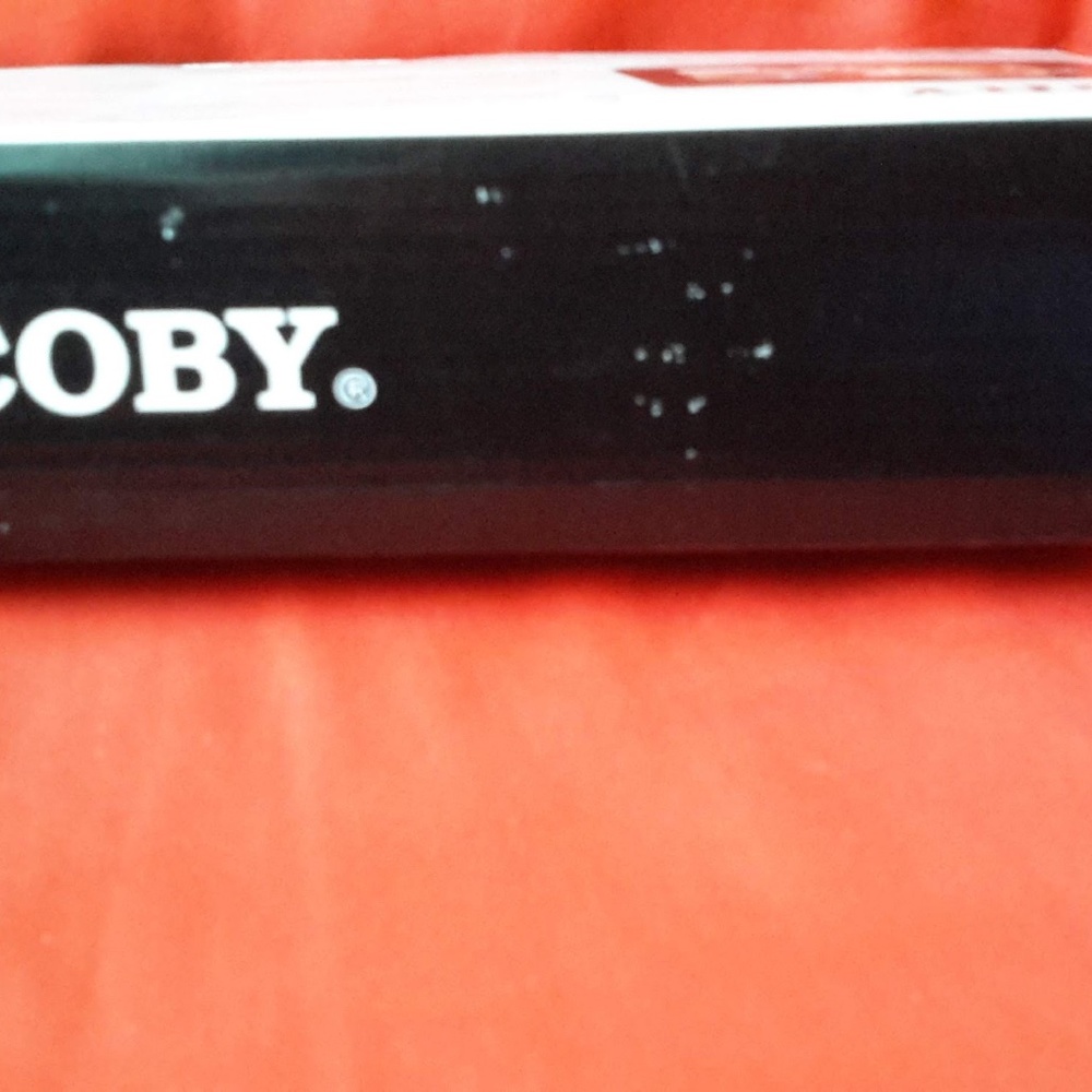 Coby Widescreen Digital Photo Frame Slideshow - Picture 6 of 6